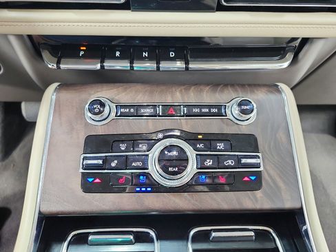 Used 2023 Lincoln Aviator Reserve w/ Elements Package Plus image 30