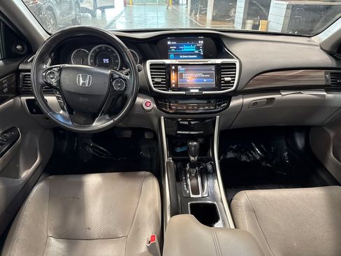 Used 2016 Honda Accord EX-L image 9