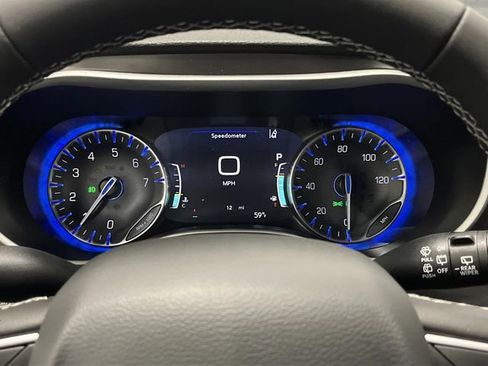 New 2026 Chrysler Pacifica Select image 16