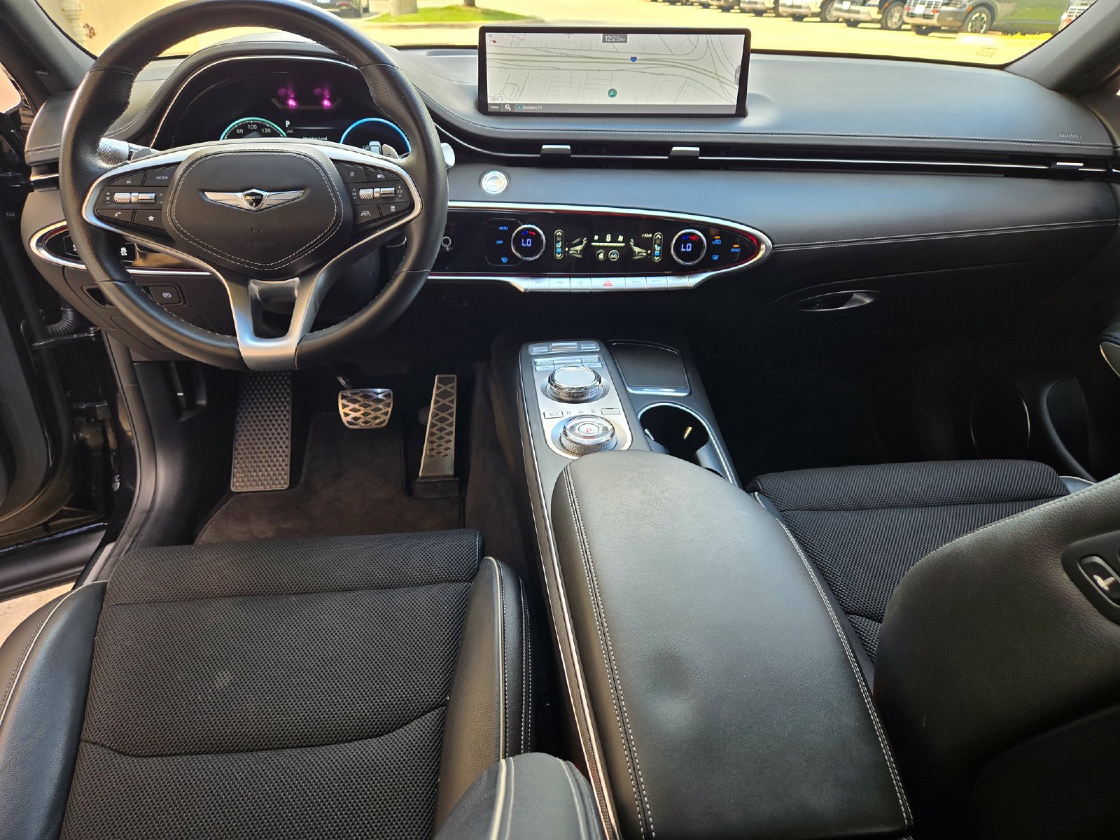 Used 2024 Genesis GV70 2.5T w/ Sport Prestige Package AWD/4WD image 8