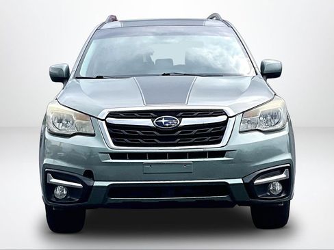 Used 2017 Subaru Forester 2.5i Limited w/ Popular Package #1 AWD/4WD image 3