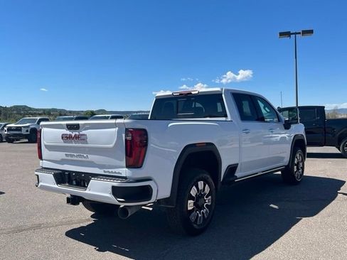 Certified 2026 GMC Sierra 3500 Denali w/ Denali Reserve Package AWD/4WD image 5