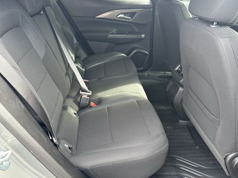 New 2026 Chevrolet Equinox EV LT image 17