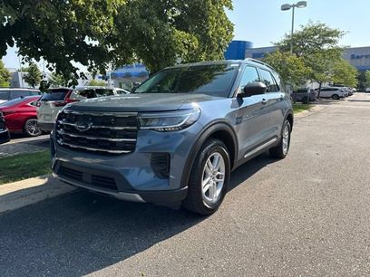 Used 2025 Ford Explorer Active