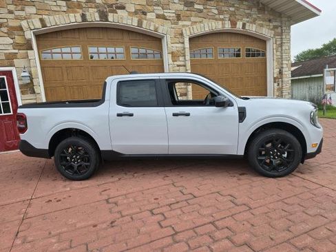 New 2025 Ford Maverick XLT w/ XLT Luxury Package image 2