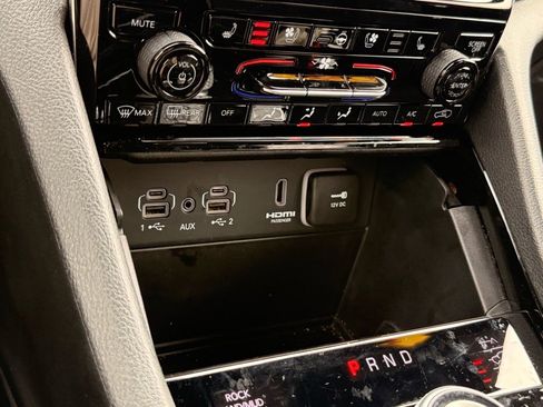 Used 2024 Jeep Grand Cherokee L Overland w/ Trailer Tow Package image 25