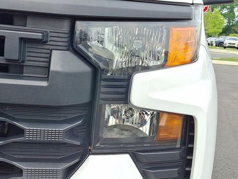 Used 2023 Chevrolet Silverado 1500 Custom AWD/4WD image 10