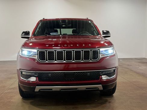Used 2024 Jeep Wagoneer Series III AWD/4WD image 29