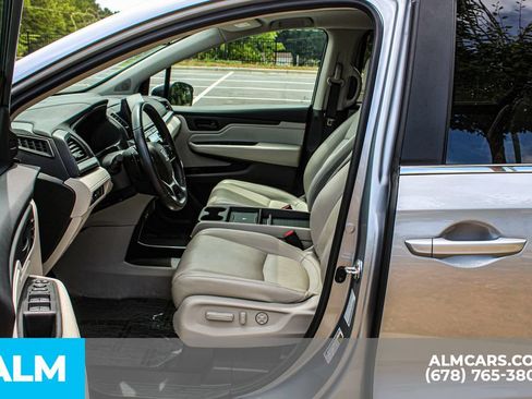 Used 2025 Honda Odyssey EX-L image 16