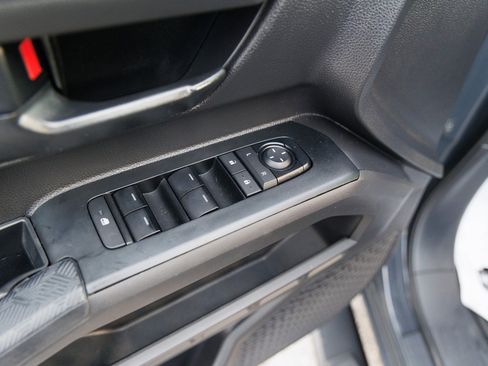 Used 2024 Toyota Tacoma SR image 31