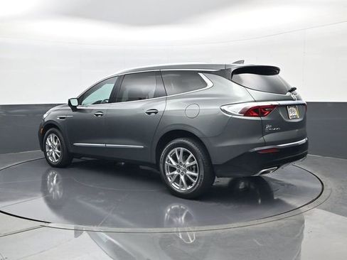 Used 2023 Buick Enclave Essence w/ Experience Buick Package AWD/4WD image 7