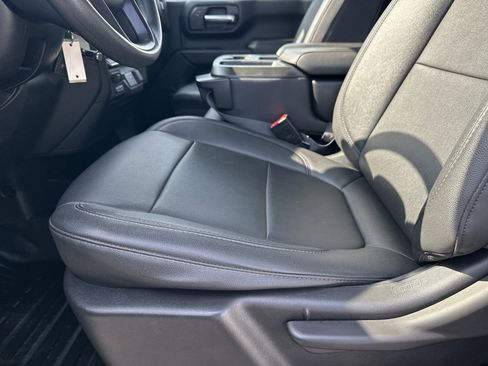 Used 2022 GMC Sierra 2500 Pro w/ Convenience Package image 10