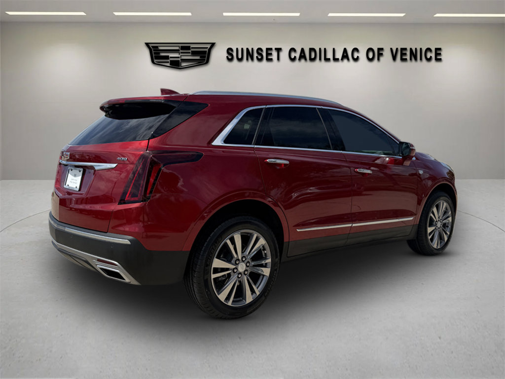 Certified 2024 Cadillac XT5 Premium Luxury FWD image 3