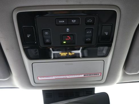 Used 2024 Toyota Grand Highlander XLE image 22