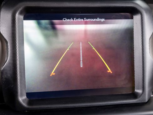 Used 2022 Jeep Wrangler Unlimited Rubicon 4xe w/ Cold Weather Group image 9