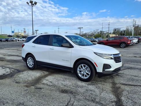 Used 2024 Chevrolet Equinox LS w/ LS Convenience Package FWD image 9