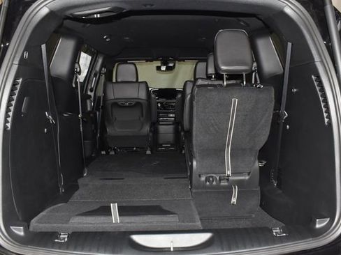 New 2026 Chrysler Pacifica Select FWD image 31