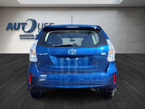 Used 2014 Toyota Prius V Two image 5