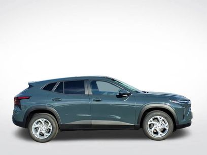 New 2026 Chevrolet Trax LS w/ LS Convenience Package