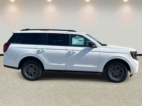 New 2025 Ford Expedition Active image 4