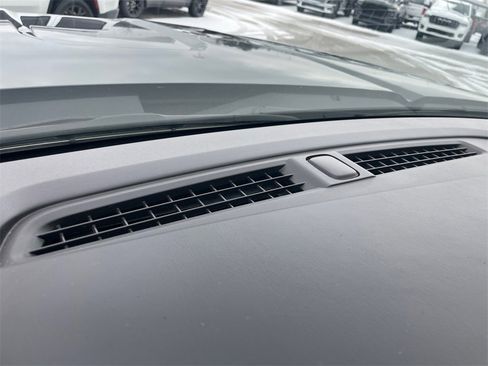 Used 2025 GMC Sierra 2500 AT4 w/ AT4 Premium Plus Package image 27