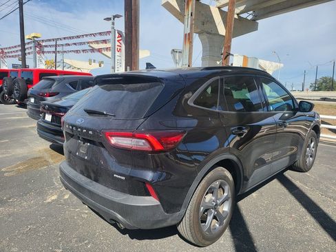 Used 2025 Ford Escape ST-Line image 12