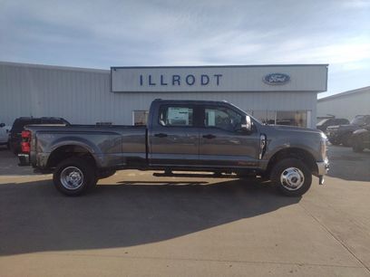 New 2026 Ford F350 XL w/ 360-Degree Camera Package