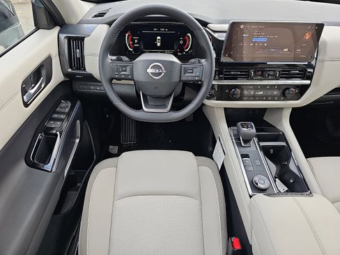 New 2026 Nissan Pathfinder SL AWD/4WD image 8
