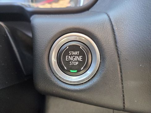 Used 2021 Chevrolet Tahoe LT w/ Luxury Package image 28