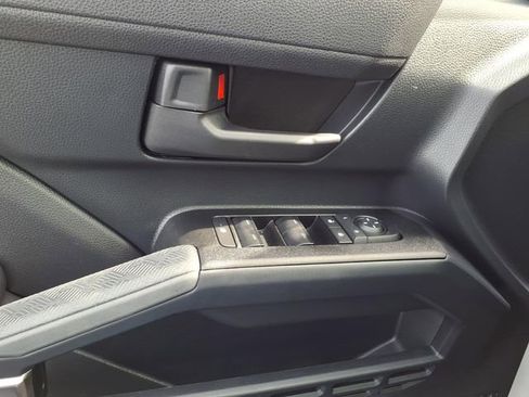 Used 2025 Toyota 4Runner TRD Off-Road image 16