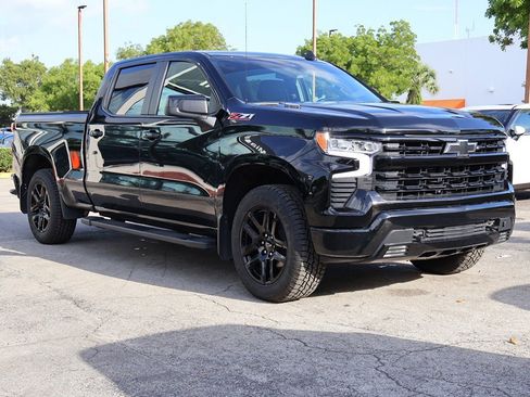Used 2024 Chevrolet Silverado 1500 RST w/ Z71 Off-Road Package image 2
