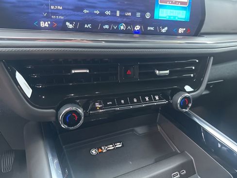 Used 2025 Chevrolet Tahoe Z71 image 36