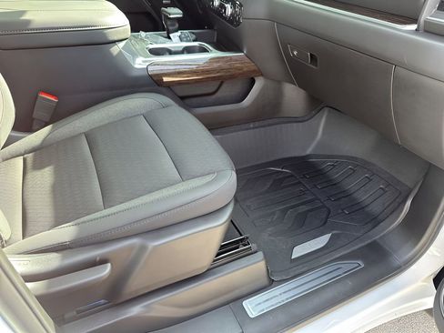 New 2026 GMC Sierra 1500 Elevation image 16