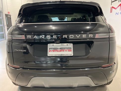 Used 2025 Land Rover Range Rover Evoque S image 8
