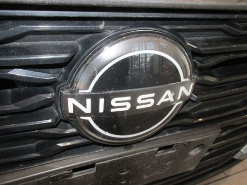 Used 2024 Nissan Altima 2.5 SV image 9