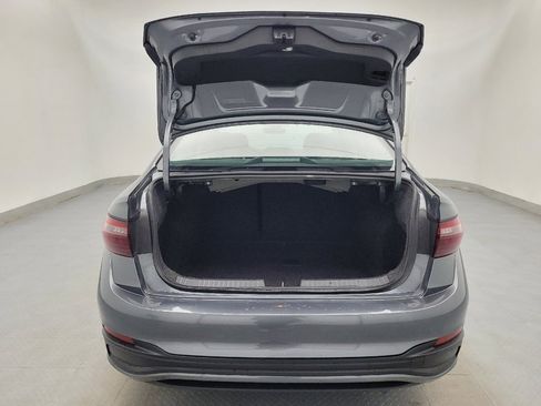 Used 2024 Volkswagen Jetta SE image 29