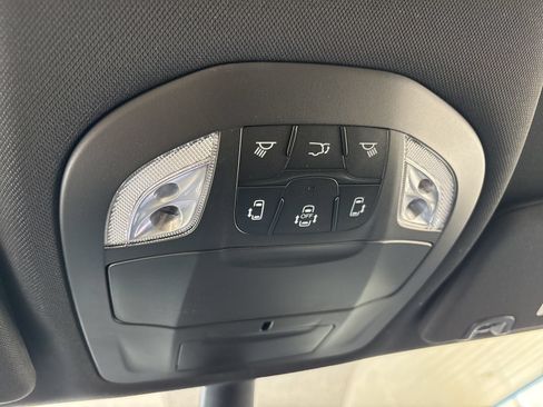 New 2026 Chrysler Pacifica Select w/ S Appearance Package FWD image 21