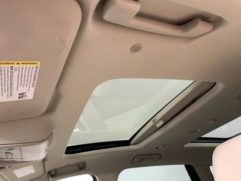 Used 2018 Buick Enclave Premium w/ Experience Buick Package image 29