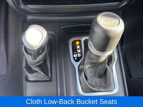 Used 2019 Jeep Wrangler Sport image 30