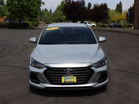 Used 2017 Hyundai Elantra Sport w/ Cargo Package FWD image 7