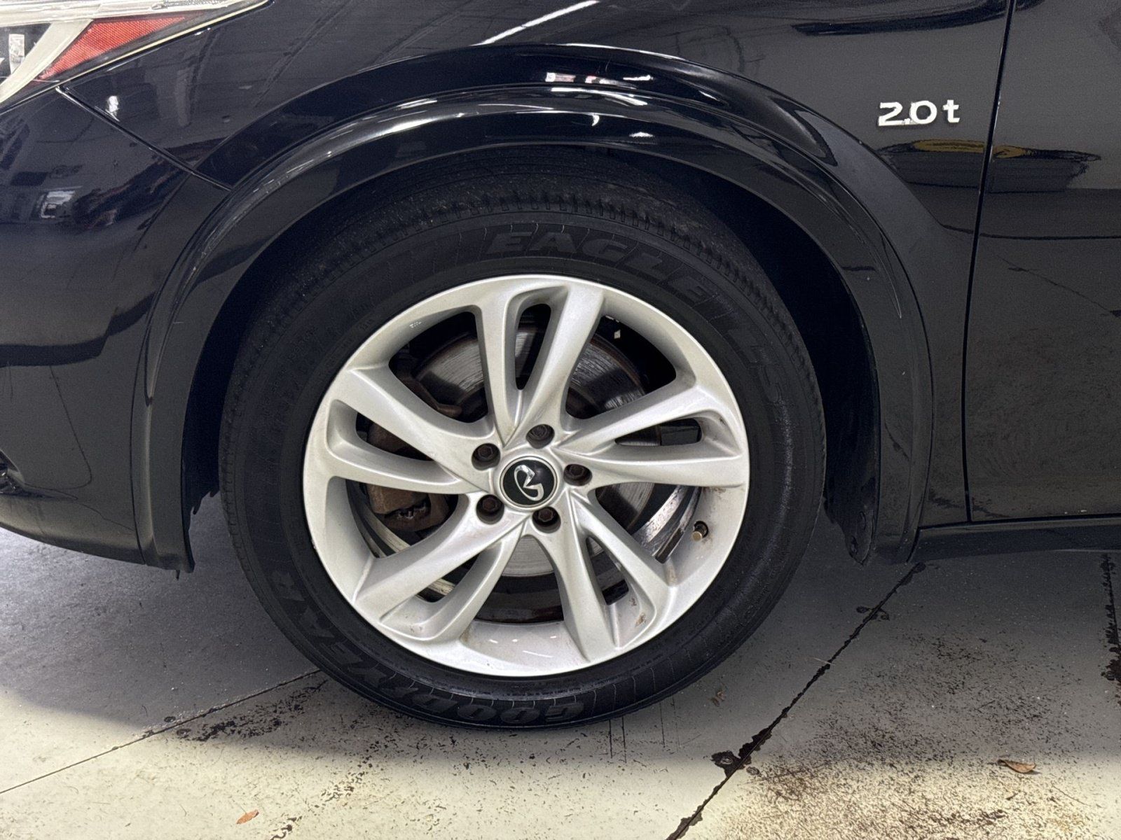 Used 2018 INFINITI QX30 FWD image 13