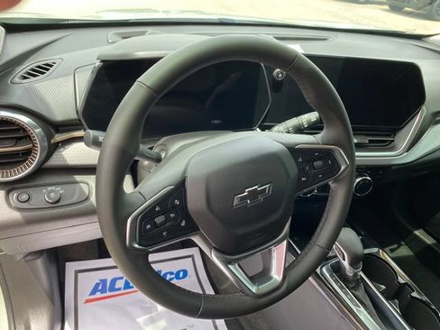 Used 2025 Chevrolet Trax ACTIV w/ Driver Confidence Package FWD image 11