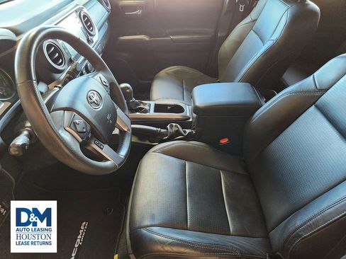 Used 2022 Toyota Tacoma Limited w/ Nightshade Package image 20