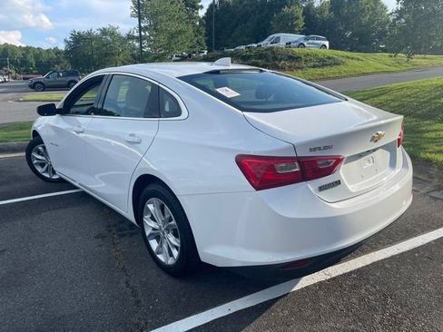 Used 2023 Chevrolet Malibu LT FWD image 3