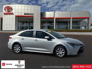 Used 2025 Toyota Corolla LE video 1