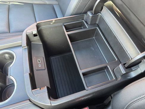 Certified 2022 Chevrolet Suburban LT w/ Luxury Package image 39