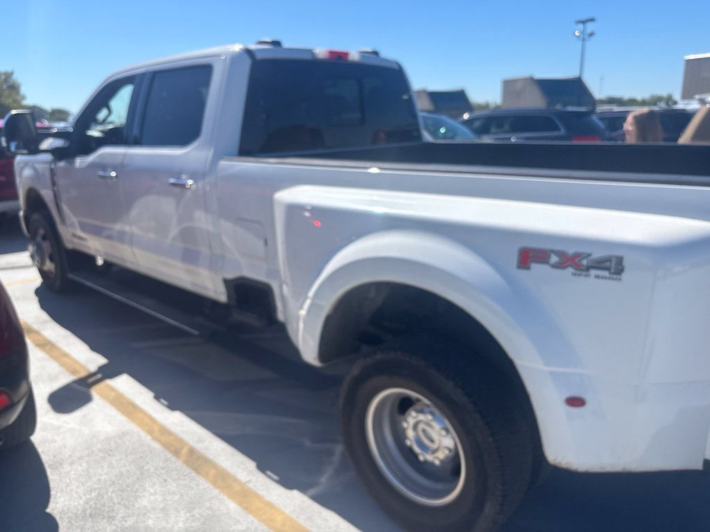 Used 2024 Ford F350 Platinum AWD/4WD image 8