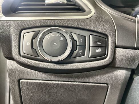 Used 2024 Ford Edge Titanium AWD/4WD image 18