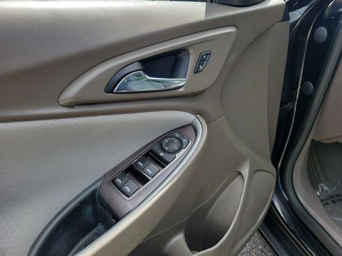 Used 2022 Chevrolet Malibu LT FWD image 18