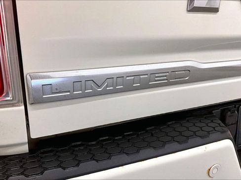 Used 2018 RAM 1500 Limited image 25